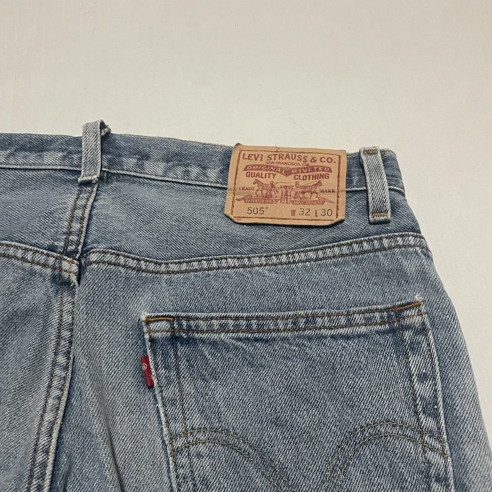 Vintage Mens Levi's 505 Light Wash Straight Leg Jeans Sz 32 X 29 Mexico Distress